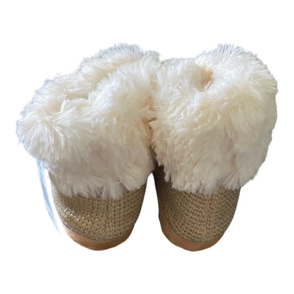 NWT-CUDDL DUDS-GIRLS GOLD SLIPPERS